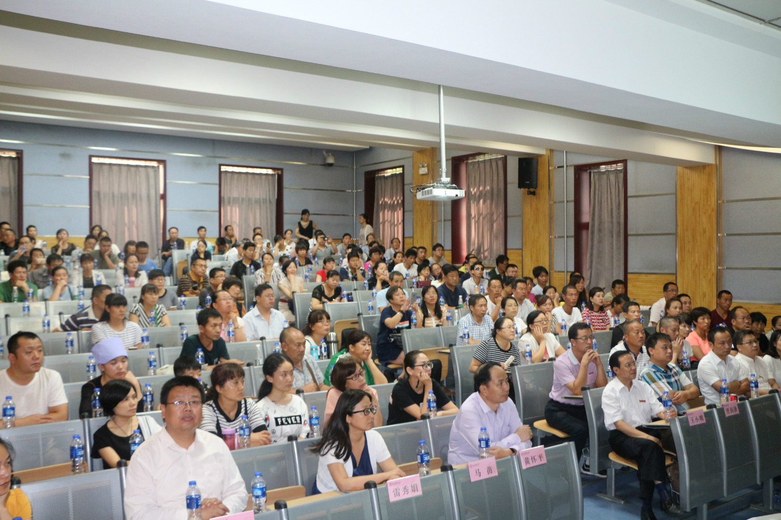 IMG_8840_meitu_2.jpg IMG_8840_meitu_2.jpg