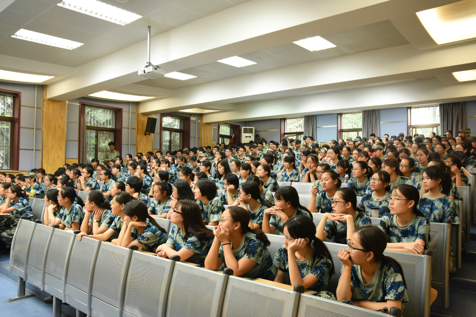 DSC_3766_meitu_1.jpg DSC_3766_meitu_1.jpg